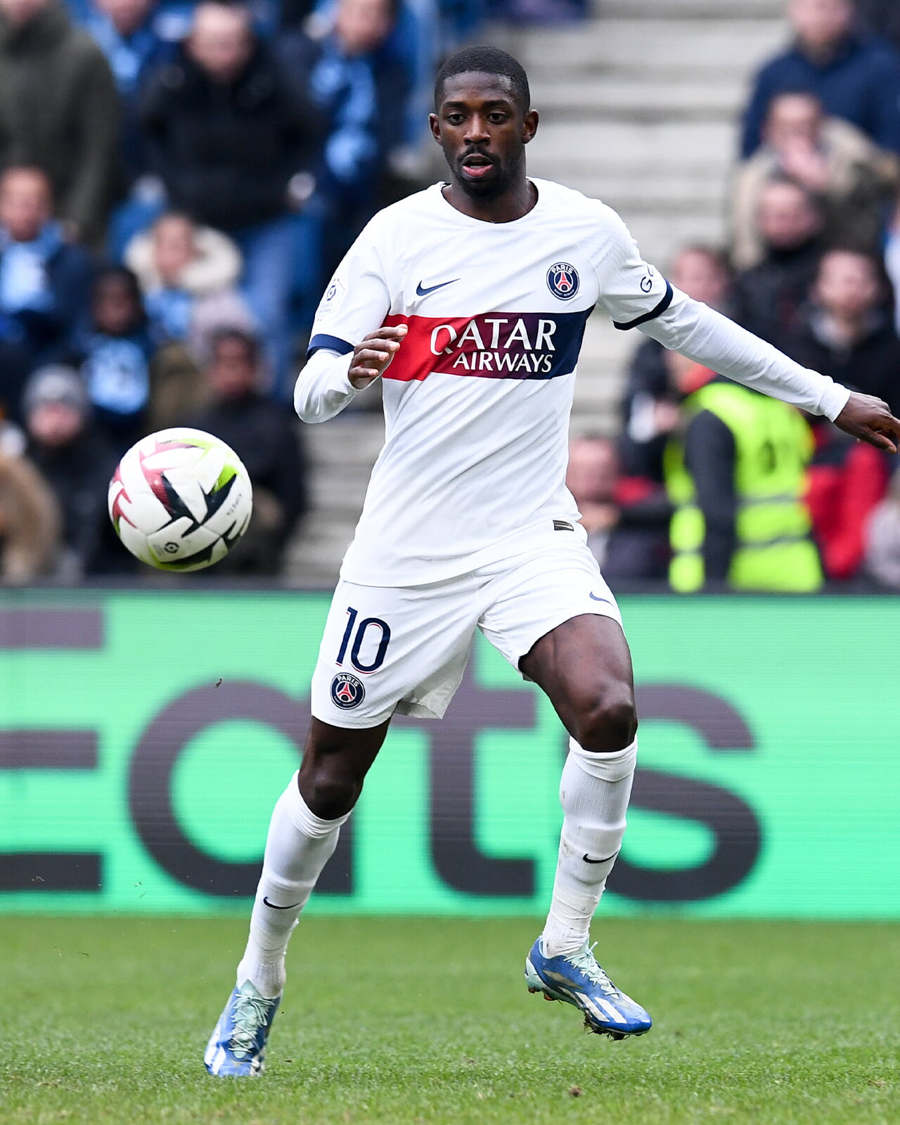 Ousmane Dembélé (PSG) a distribué 5 passes décisives après 14 journées.